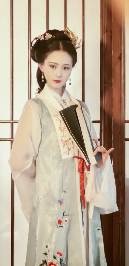 亚洲六月丁香六月婷婷_中文字字幕在线中文乱码网站_国产成人av大片大片在线播放
