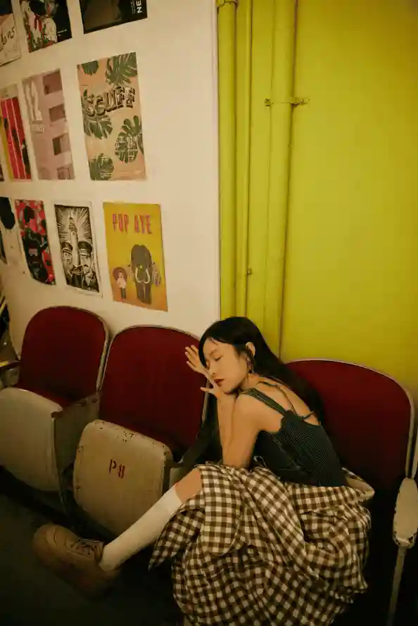 亚洲六月丁香六月婷婷_中文字字幕在线中文乱码网站_国产成人av大片大片在线播放